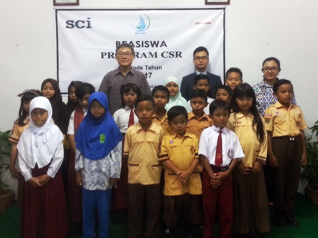 CSR Internal &amp; HUT Perusahaan